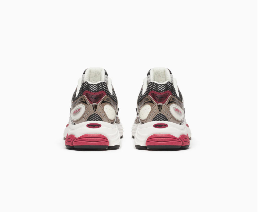 SAUCONY
PROGRID OMNI 9 BROWN RED