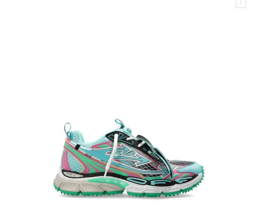 Off white  be right back