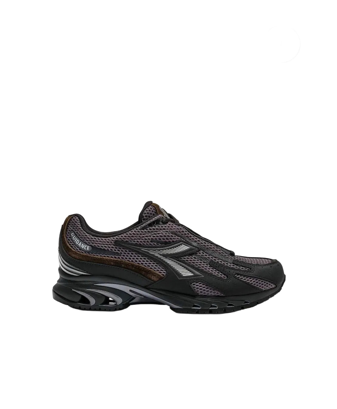 Diadora mythos black
