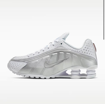Nike SHOX R4